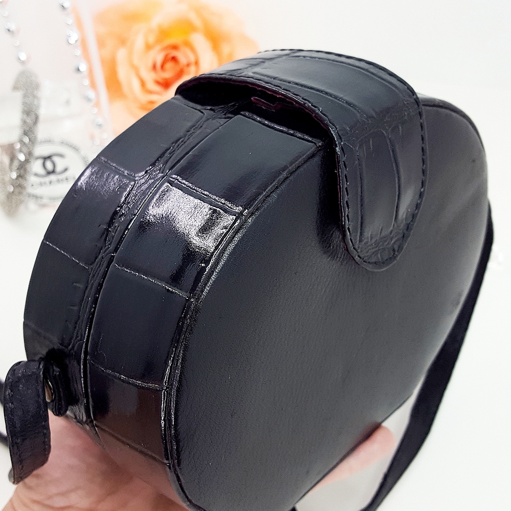 LAVU🔥Vintage 50's🌺Black Leather Oval Box Bag|Crossbody|Shoulder